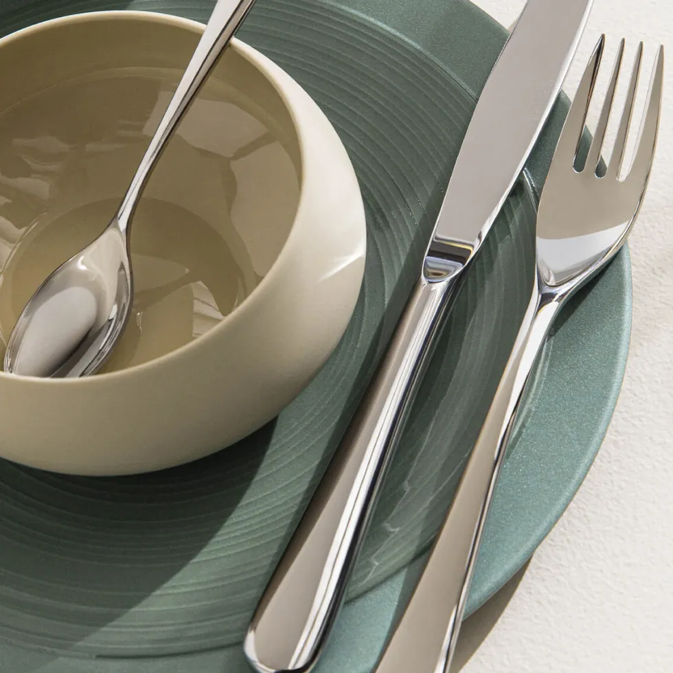BAHIA ARGILE VERT Assiette de présentation 29 cm